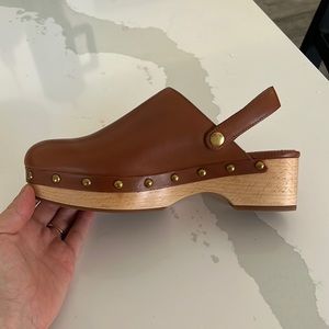Brand new NEVER WORN j-crew leather clog